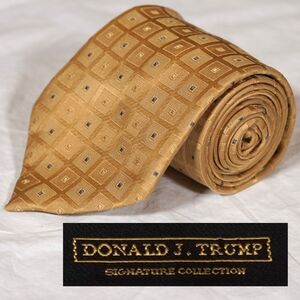 Donald Trump Signature Collection Golden Tie